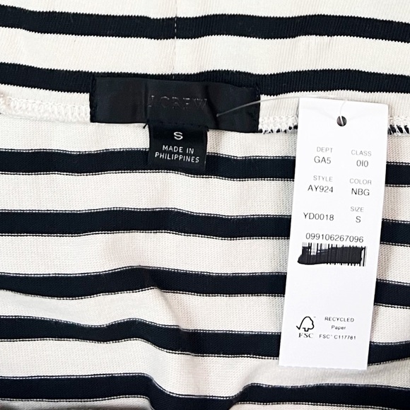 NWT J. Crew Knit Pocket Mini Skirt in Stripe Cream/Navy - Picture 5 of 7